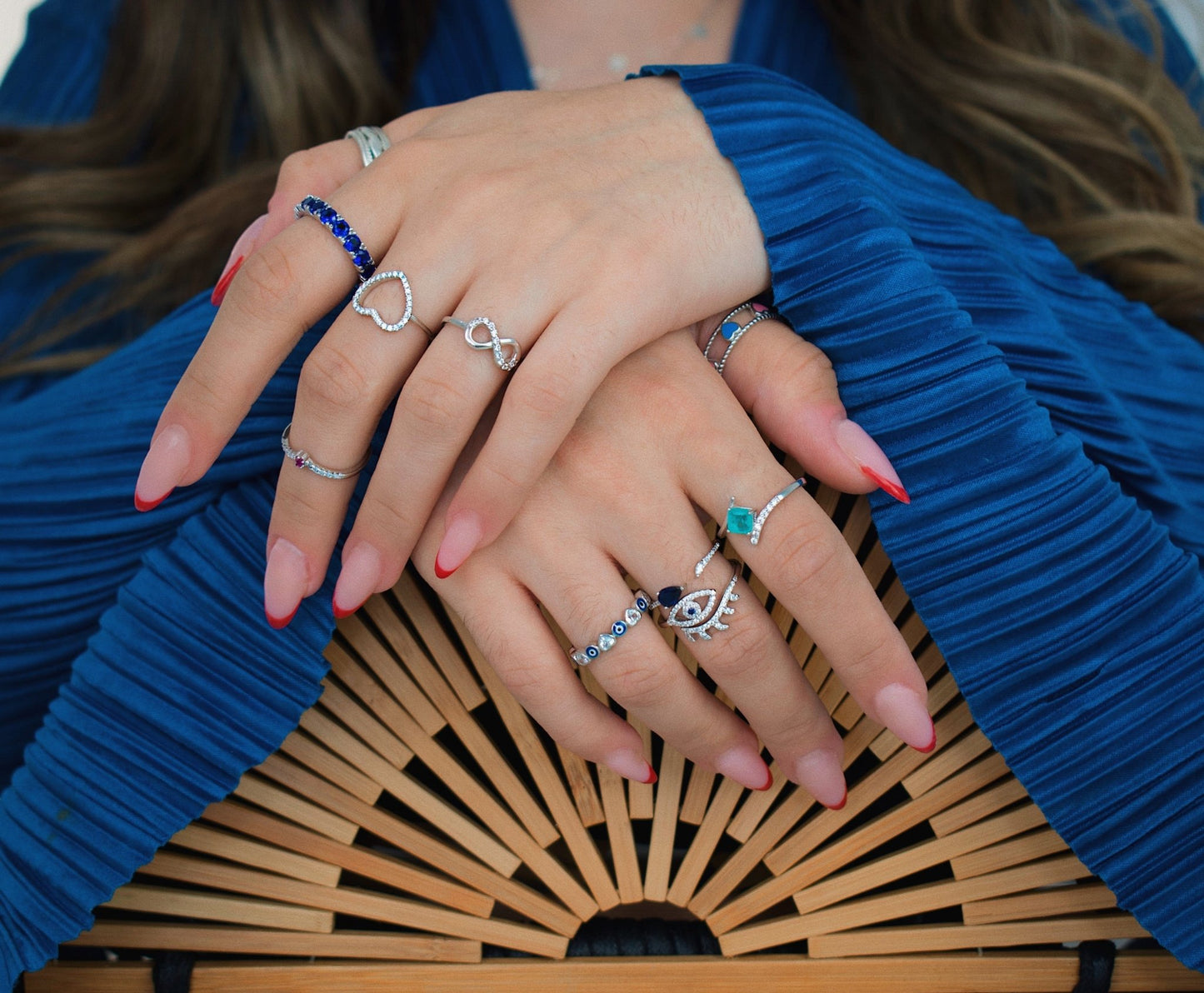 Blue Infinity Ring - Heloga Pratas
