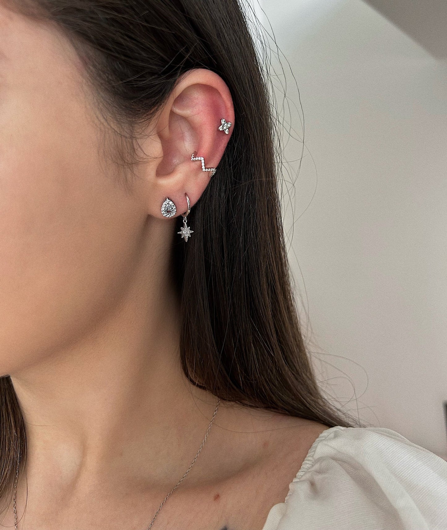 Water Drop Crystal Stud Earrings - Heloga Pratas