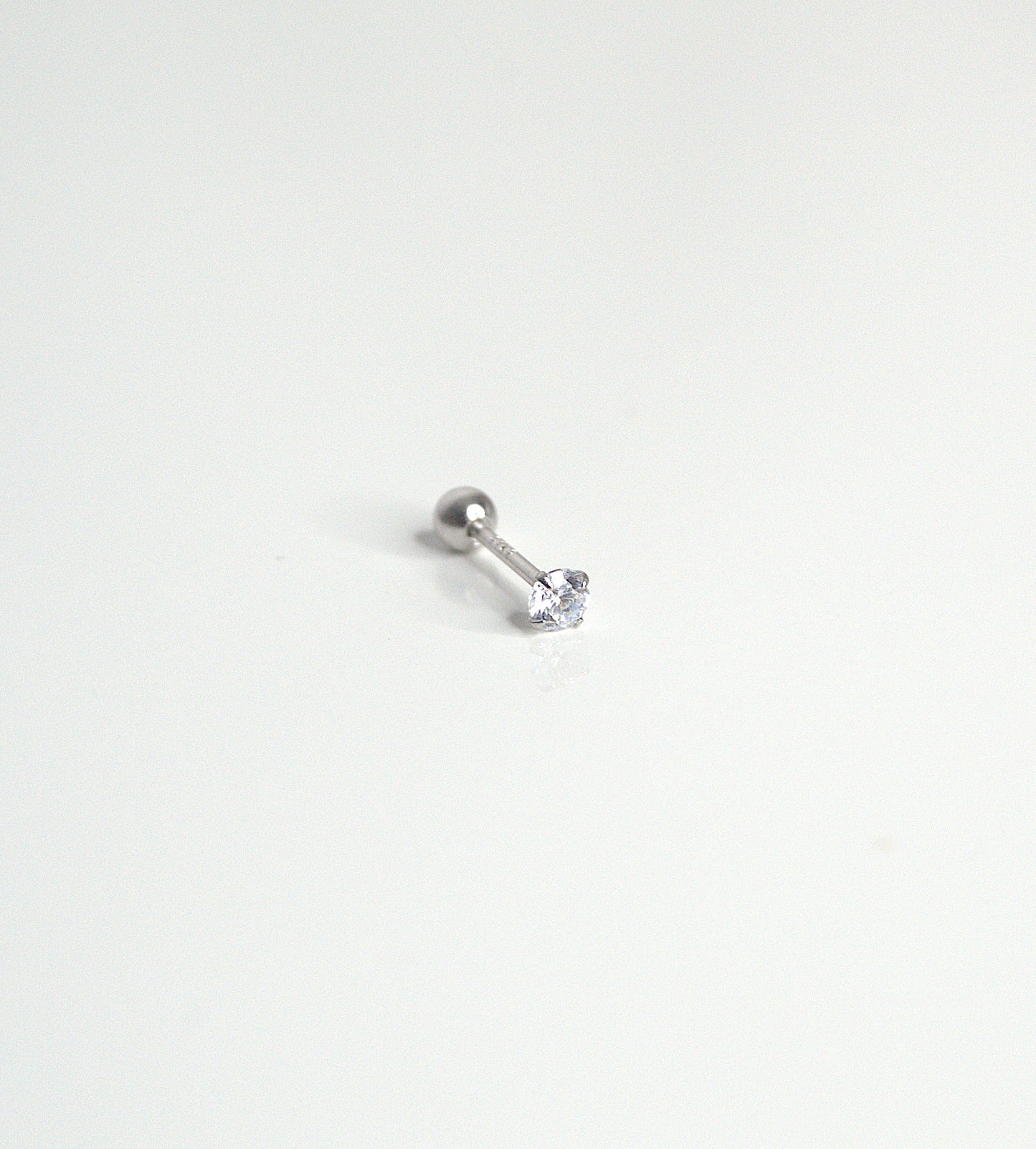 Round Zirconia Piercing Stud