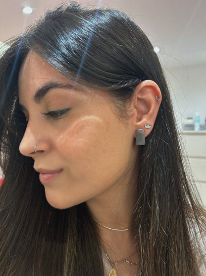 Chloé Stud Earrings - Heloga Pratas